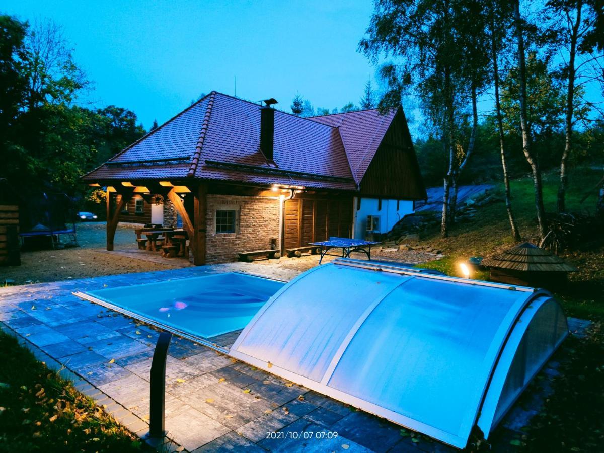 Villa Roubenka U Zvonicky Cejle Exterior foto