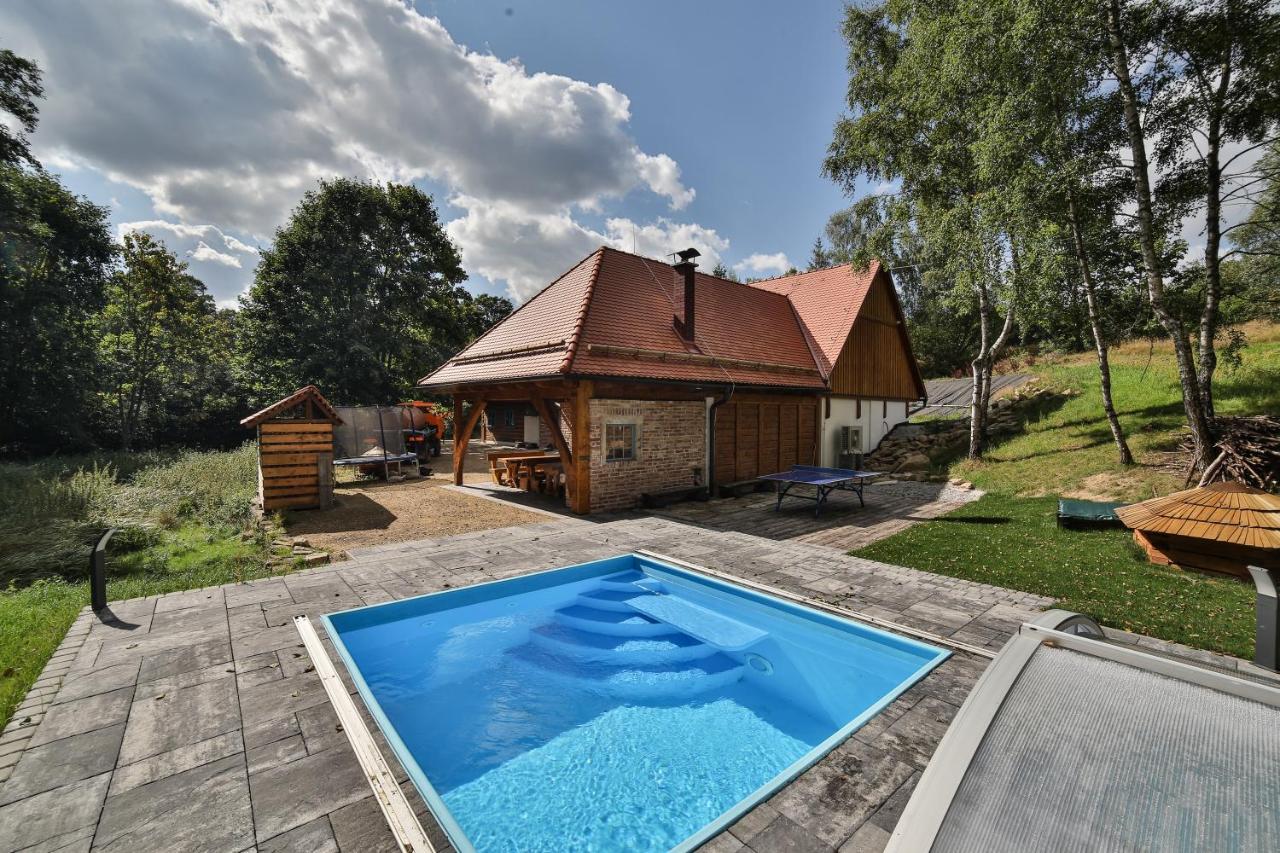 Villa Roubenka U Zvonicky Cejle Exterior foto